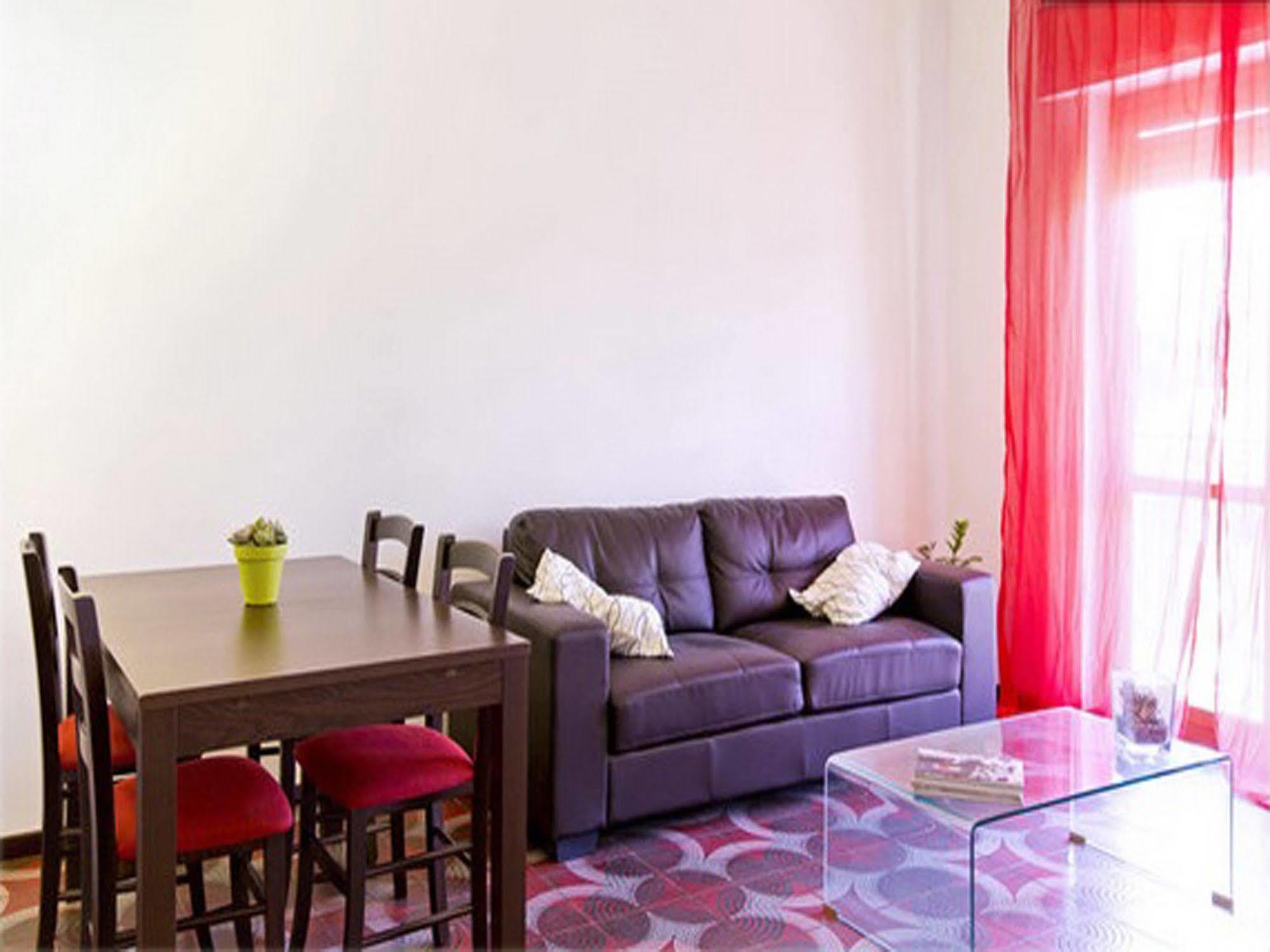 Residenza Paola Hotel ปาแลร์โม ภายนอก รูปภาพ